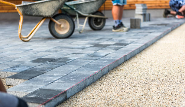 Best Concrete Sidewalk Installation in Buenaventura Lakes, FL