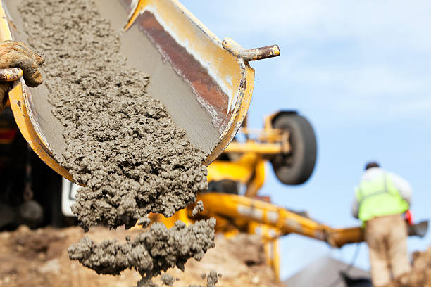 Best Concrete Retaining Walls in Buenaventura Lakes, FL